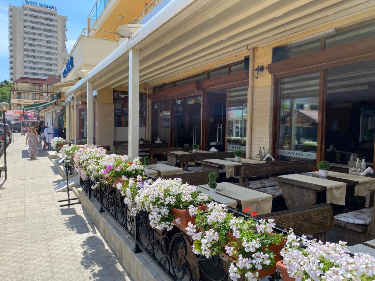 Hotel Atol Slantschew brjag Exterior foto